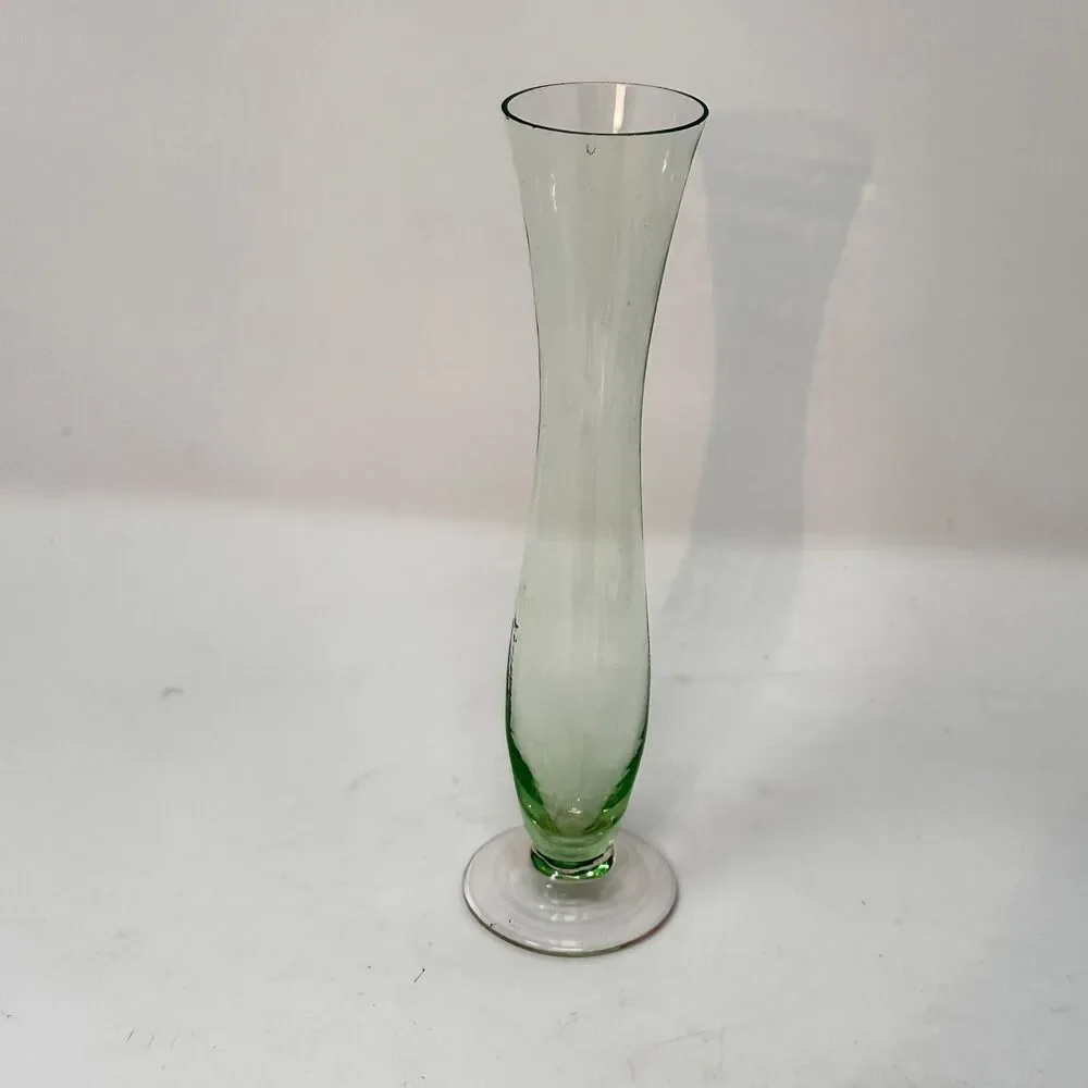 Vintage Green Glass Bud Vase Pink Base 6.5” Tall Mid-Century Minimalist Deco REA